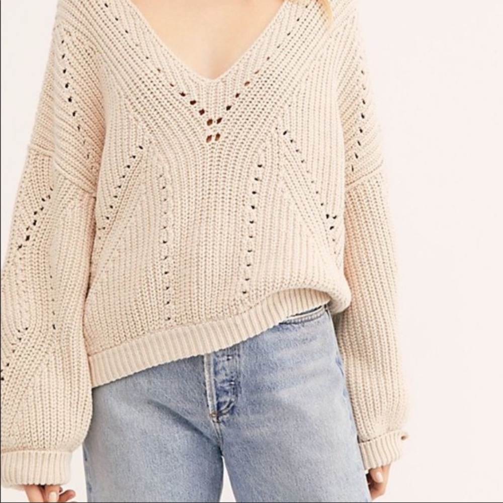 Free People All Day Long V Neck Sweater in Pearl